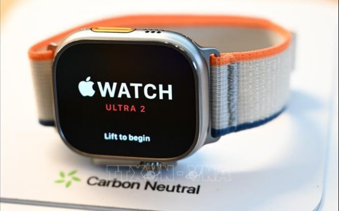 Mẫu đồng hồ thông minh Apple Watch luôn thu hút sự quan tâm của người tiêu dùng. (Ảnh: AFP/TTXVN) Media